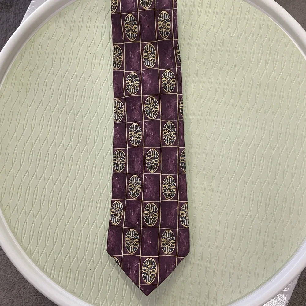 Barrington‎ Men's Necktie 100% Silk Purple/Tan/BlueGeometric 3.75